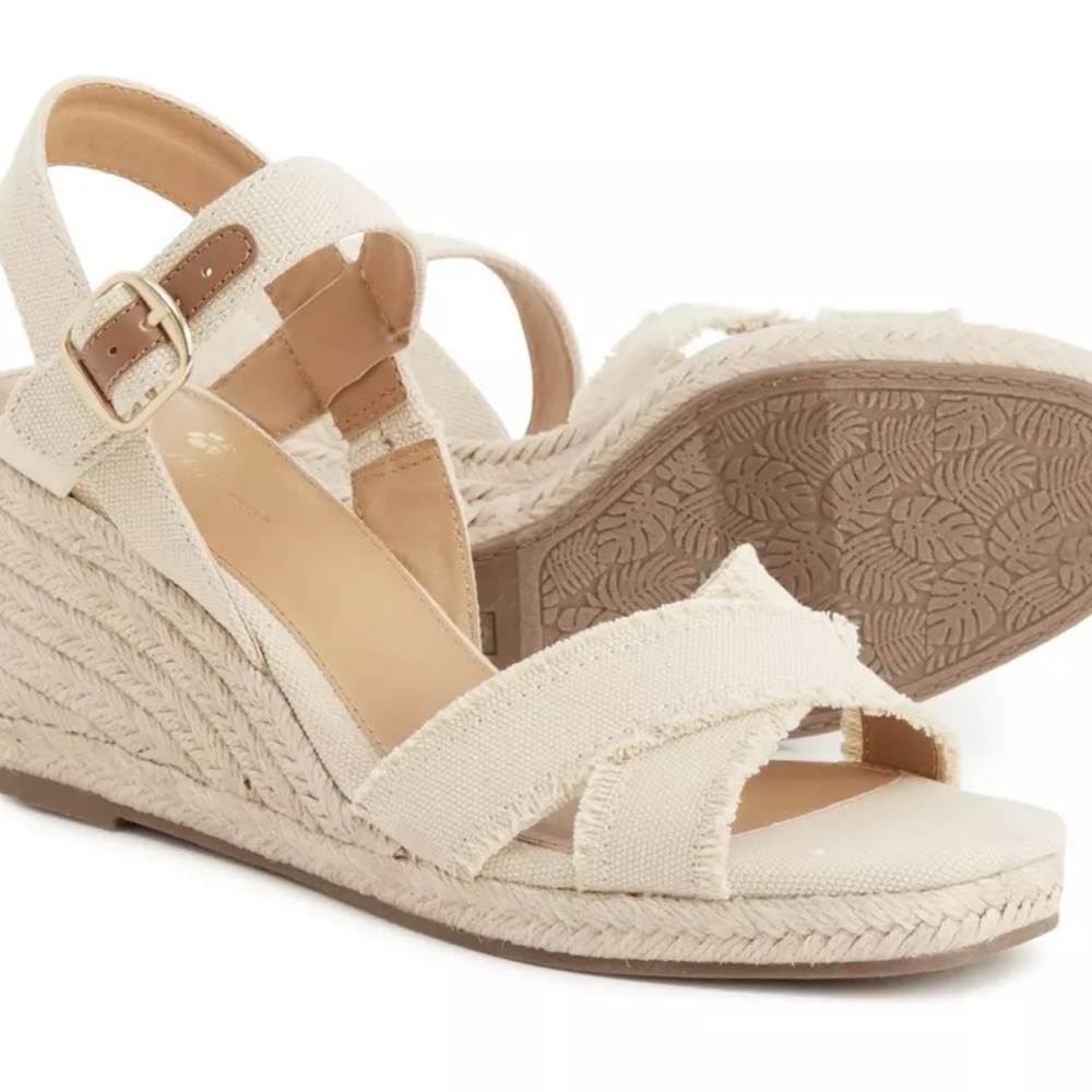 Tommy Bahama Bethany Wedge Heel Sandals Cream Womens Size 8 - Picture 1 of 16